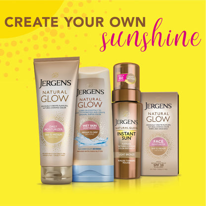 Jergens Natural Glow In Shower Lotion, Self Tanner for Medium to Deep Skin Tone, Sunless Tanning Wet Skin Lotion for Gradual